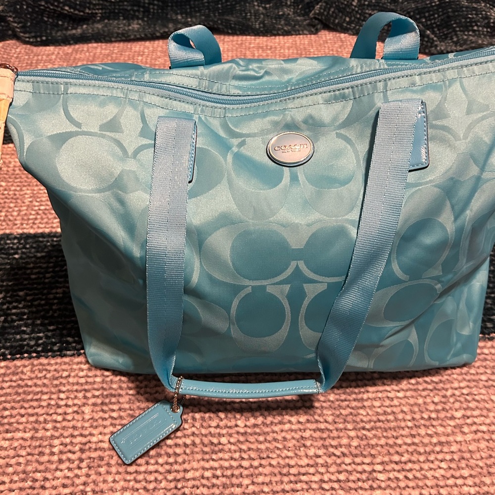 New Coach Get Away tote bag baby blue